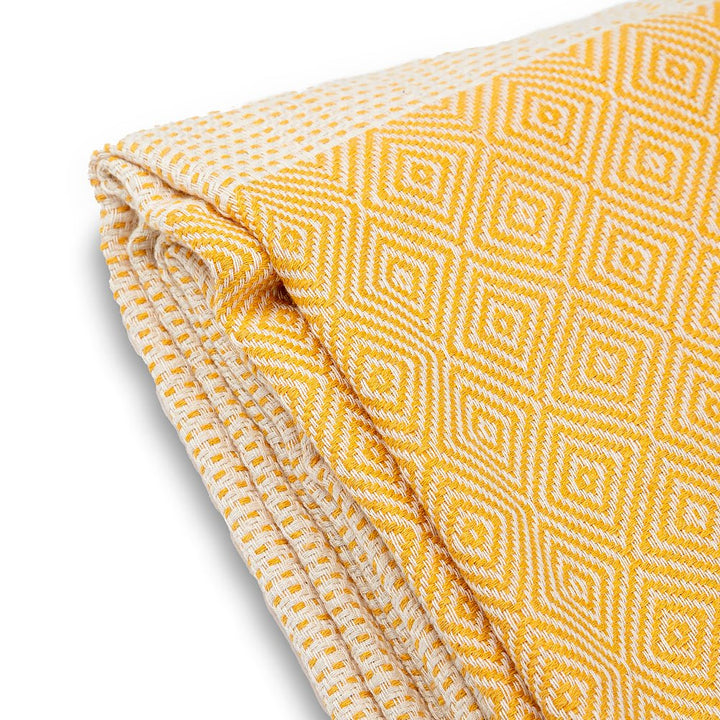 Cotton bedspread Nefes IV - honey yellow Cotton bedspread Nefes IV - honey yellow