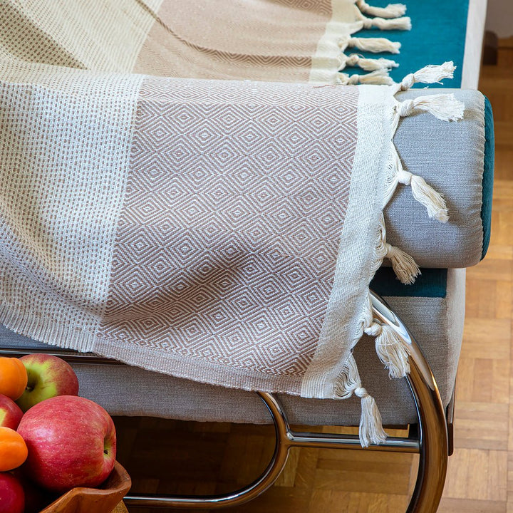 Bavlněný přehoz Nefes VI - pískově hnědá Bavlněný přehoz Nefes VI - pískově hnědá