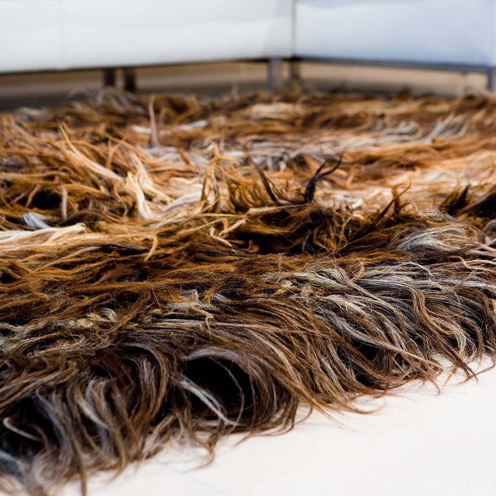 Χειροποίητο χαλί Chalice από σκούρο μαλλί I