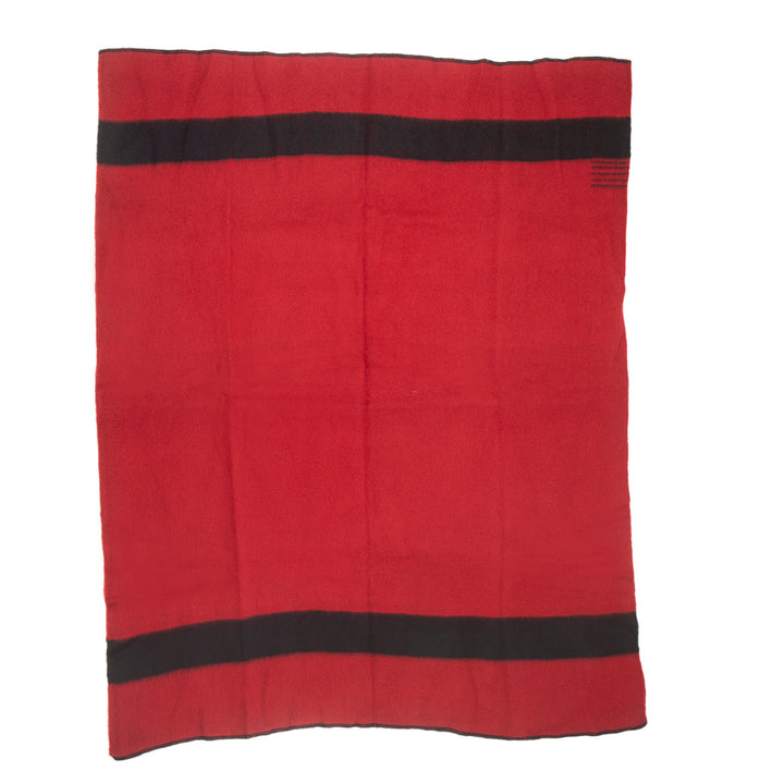 Dicke Wolldecke Rainbow VI - rot mit schwarzem Streifen an beiden Enden Dicke Wolldecke Rainbow VI - rot mit schwarzem Streifen an beiden Enden