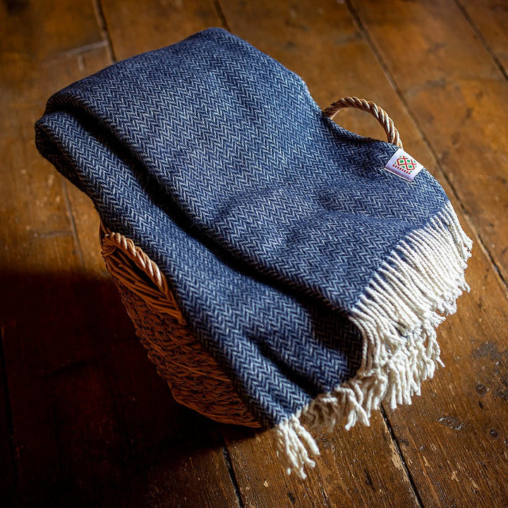 Vlněná deka Elma VII - půlnoční modř Vlněná deka Elma VII - půlnoční modř