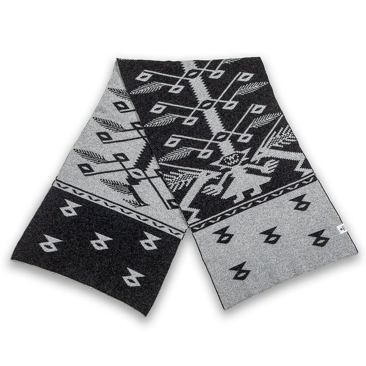 Vlněná šála "Strom života" - merino šedá a černá Vlněná šála "Strom života" - merino šedá a černá