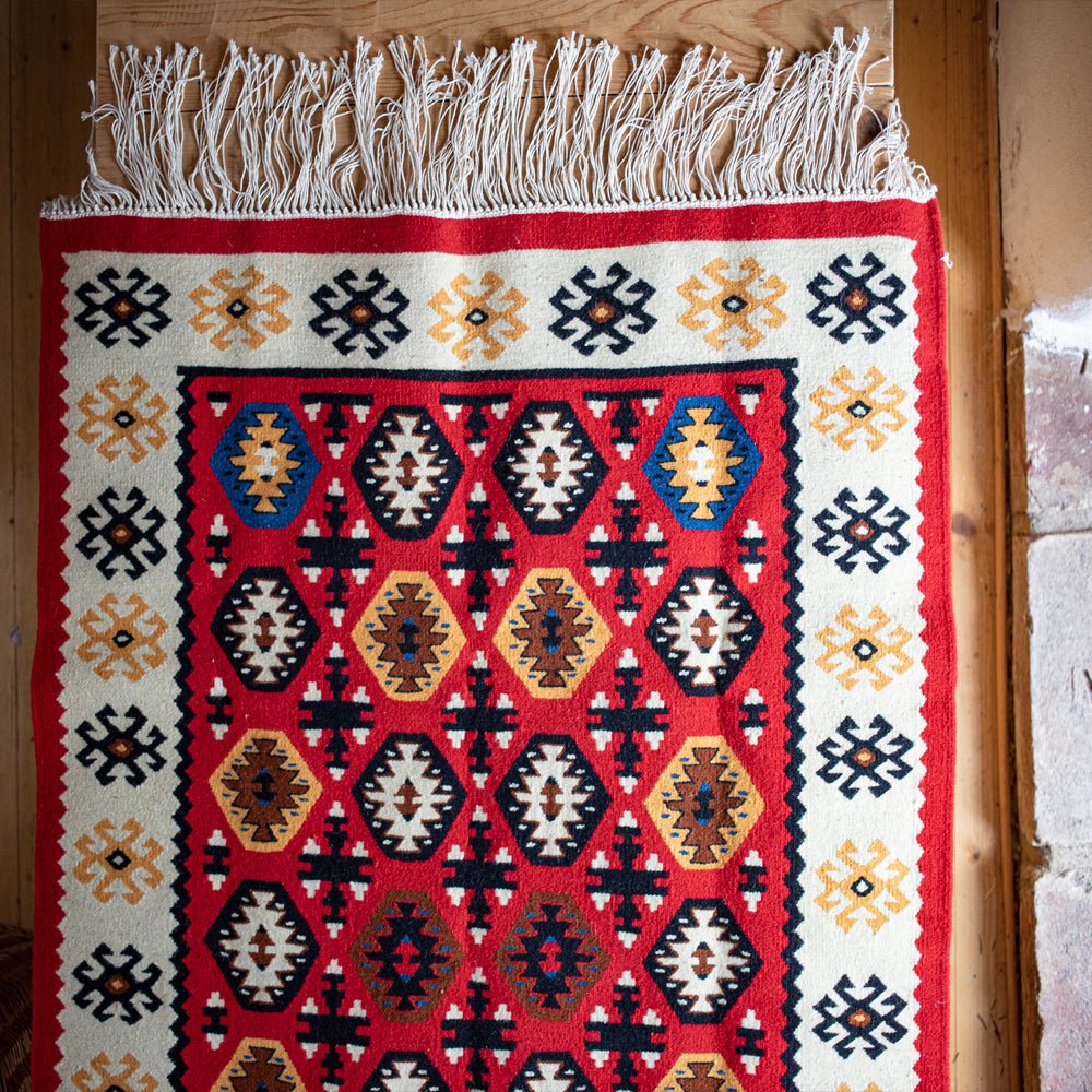 Vlněný Kilim - Bombičky