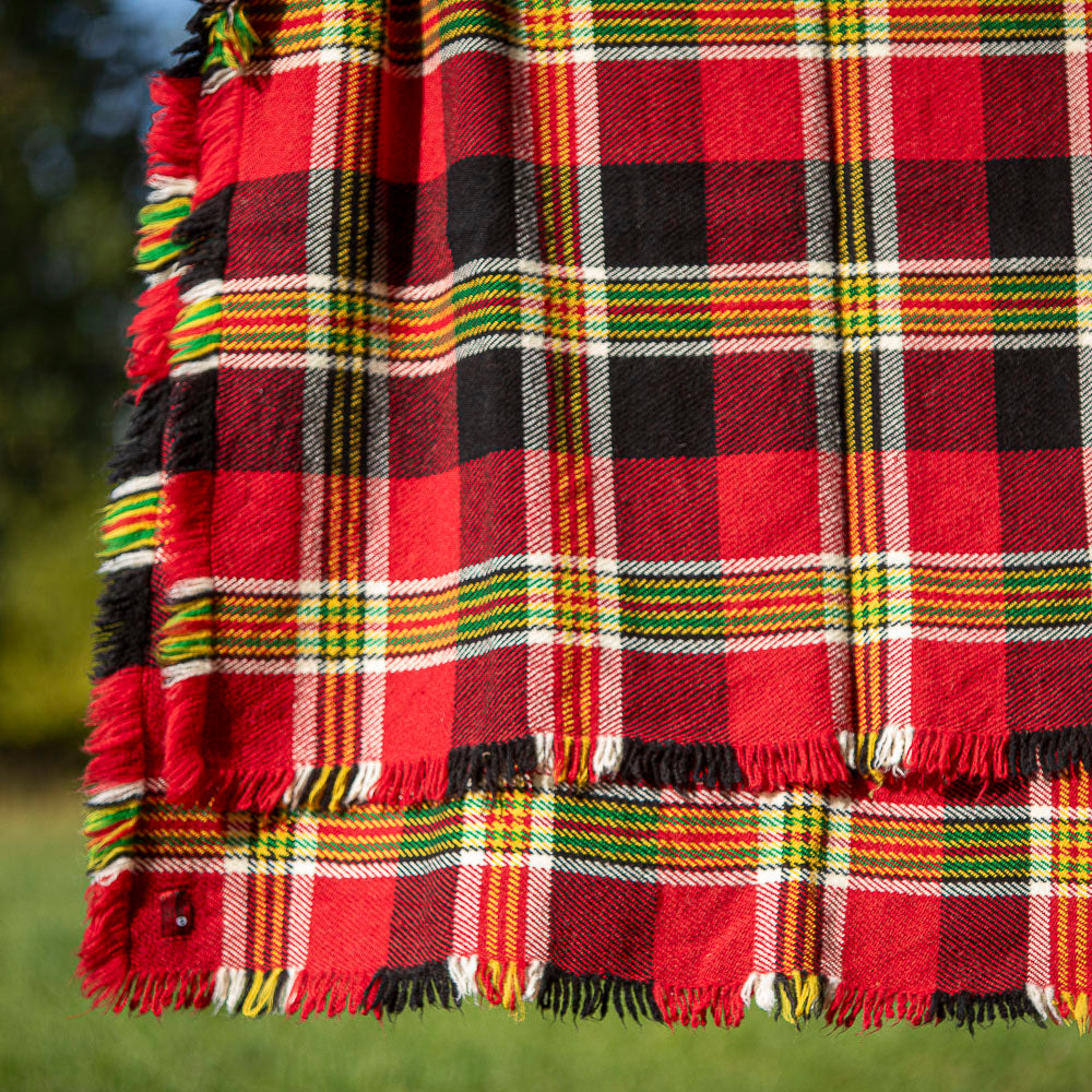 Classic wool blanket Rodopa V red and black plaid