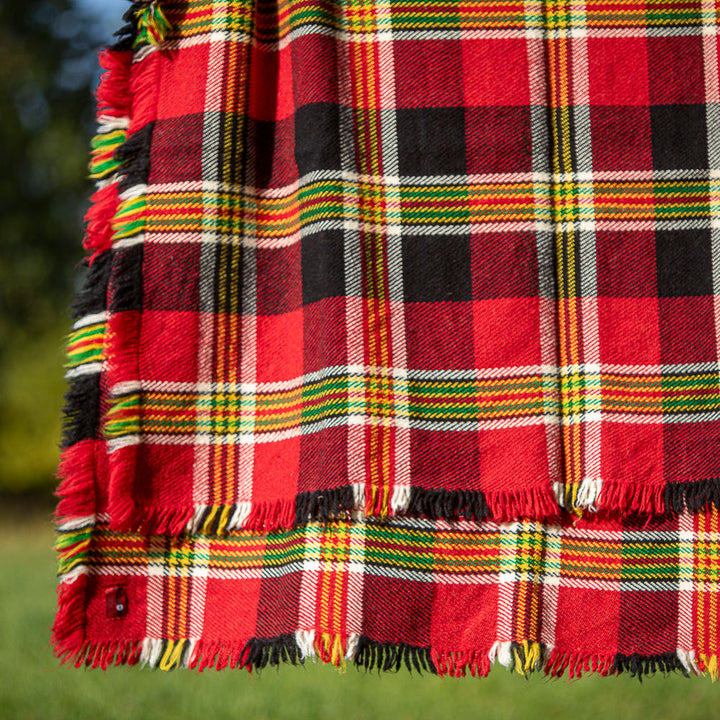 Classic wool blanket Rodopa V red and black plaid Classic wool blanket Rodopa V red and black plaid