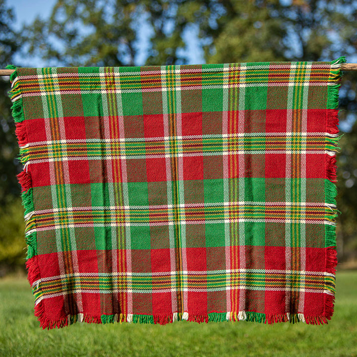 Rustikale Wolldecke Rodopa VIII rot und grün kariert Rustikale Wolldecke Rodopa VIII rot und grün kariert