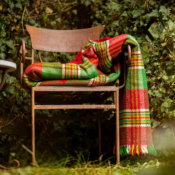 Rustikale Wolldecke Rodopa VIII rot und grün kariert Rustikale Wolldecke Rodopa VIII rot und grün kariert