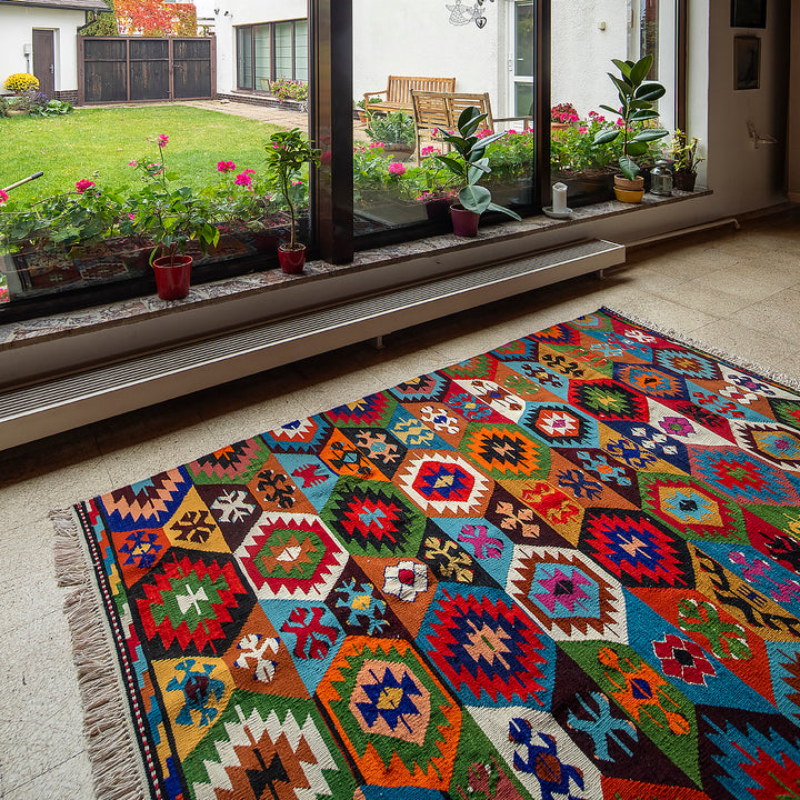Woll-Kilim "Bombies II"