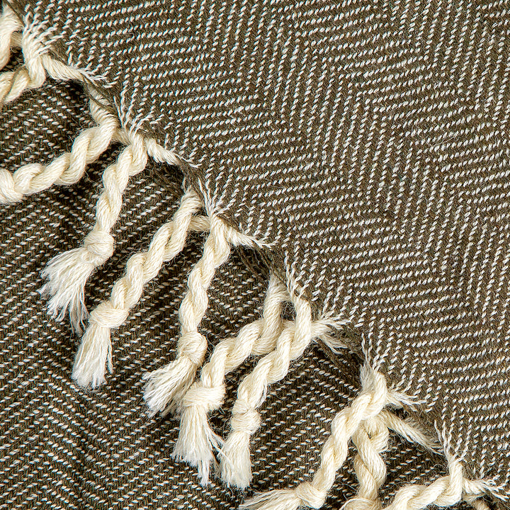 Handgewebte Wolldecke Nara IV - hellgrün naturgefärbt