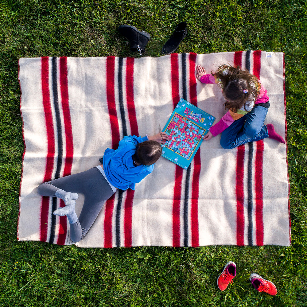 Strong wool blanket Rainbow XIII – white with red and black stripes-Balkanova