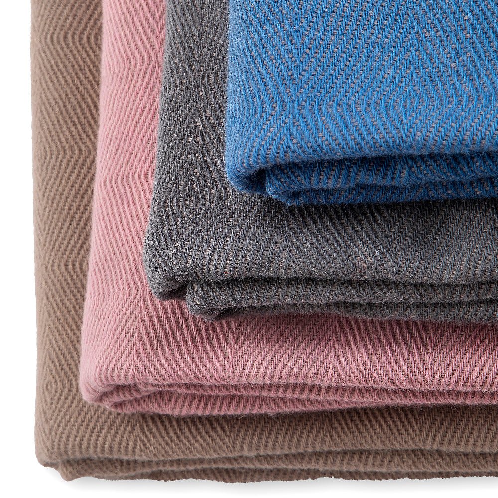 Wool blanket Kostadina merino - dark grey