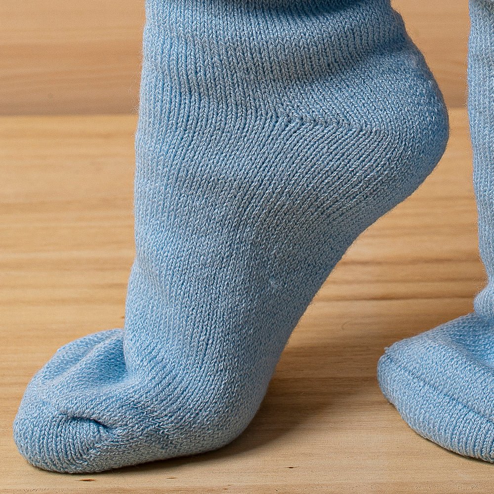 Woolen socks ‘Shoshonky’ – light blue-Balkanova