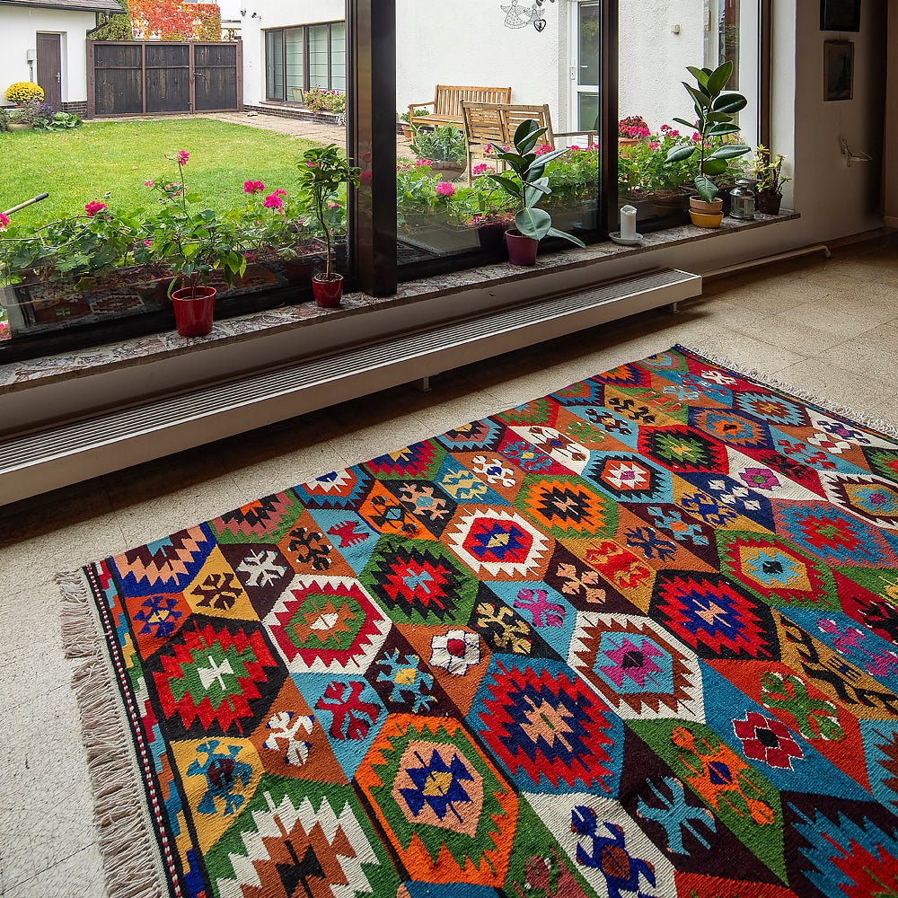 Woolen Kilim "Bombs II"
