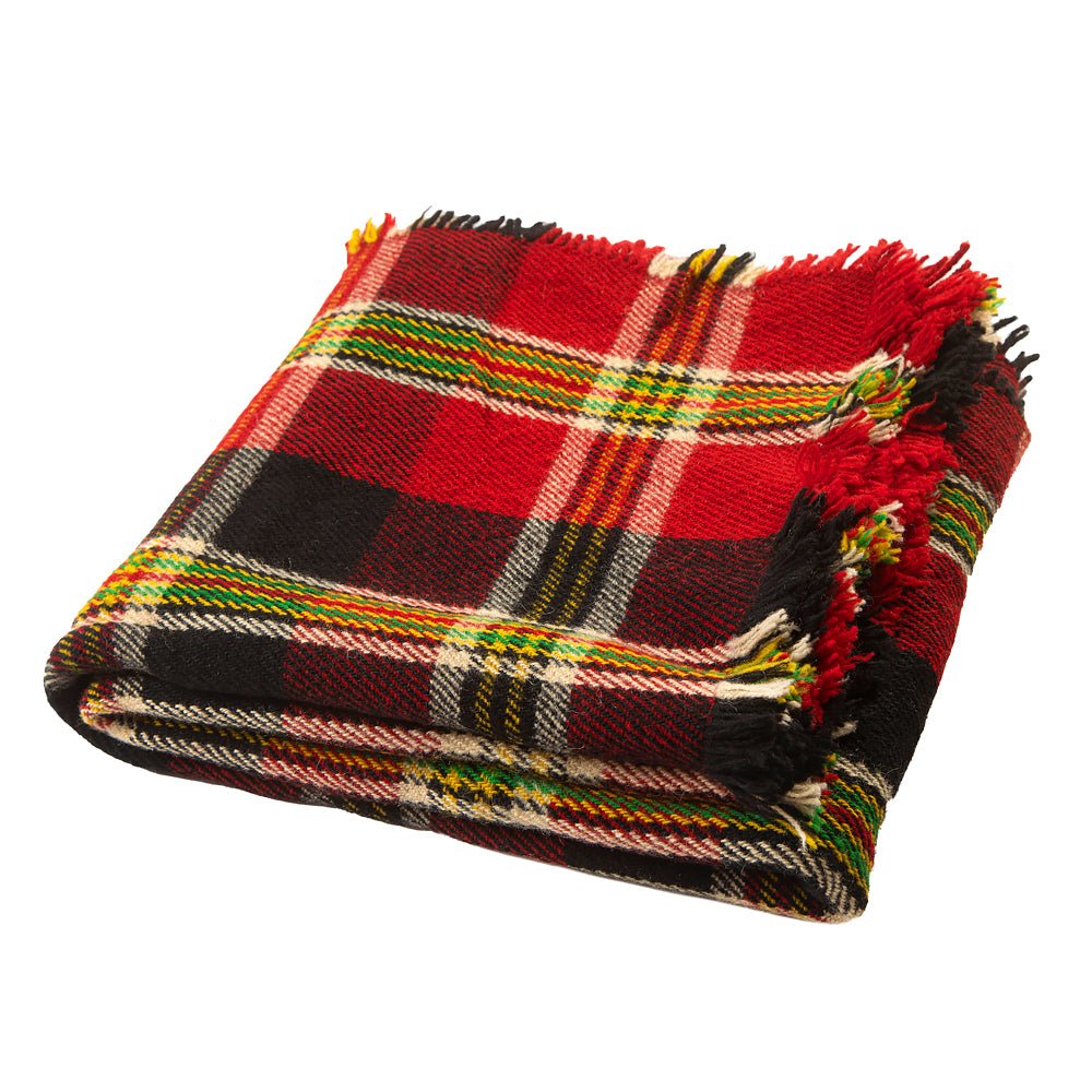 Rodopa wool throw in a Scottish tartan pattern-Balkanova