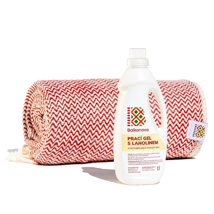 Laundry detergent with lanolin for wool 1000 ml with the scent of Balkan mountain herbs