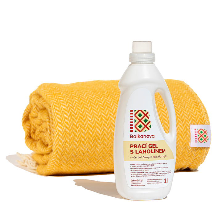 Laundry detergent with lanolin for wool 1000 ml with the scent of Balkan mountain herbs