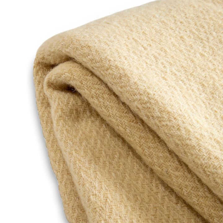Woolen bedspread Karandila VII white undyed, EXTRA LARGE