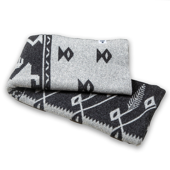 Wollschal "Baum des Lebens" - Merino grau und schwarz