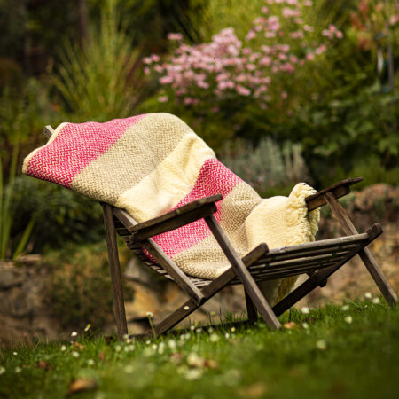 Růžová sada - vlněná deka Karandila a vlněné ponožky "šošonky"